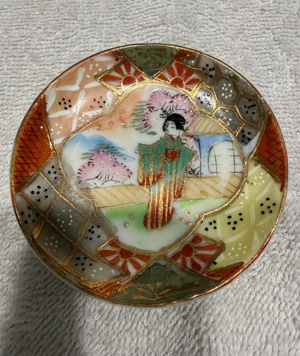 Japanese Satsuma Geisha Plate 2.75 Inch Hand Painted